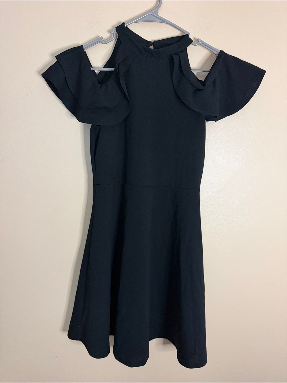 Zunie Black Cold-Shoulder Ruffle Formal Dress